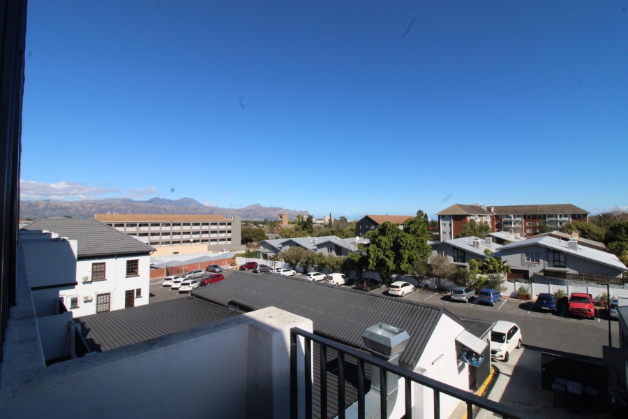 To Let 2 Bedroom Property for Rent in Somerset West Western Cape